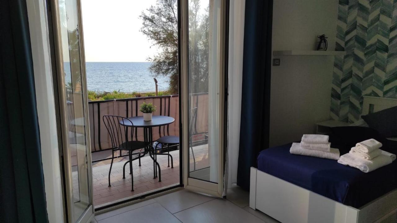 La Dimora Delle Sirene Apartment Salerno Exterior photo